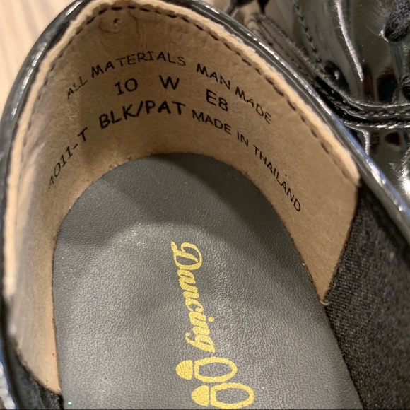 Dancing Fair Black Patent Tap Shoes sz 10w (kids) - Picture 4 of 4